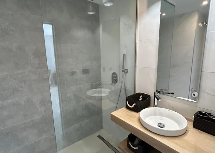 Апартаменты Oasis Торевьиа